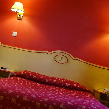 Logis Hotel & Restaurant L'Etape Bouc Bel Air - Gardanne Экстерьер фото