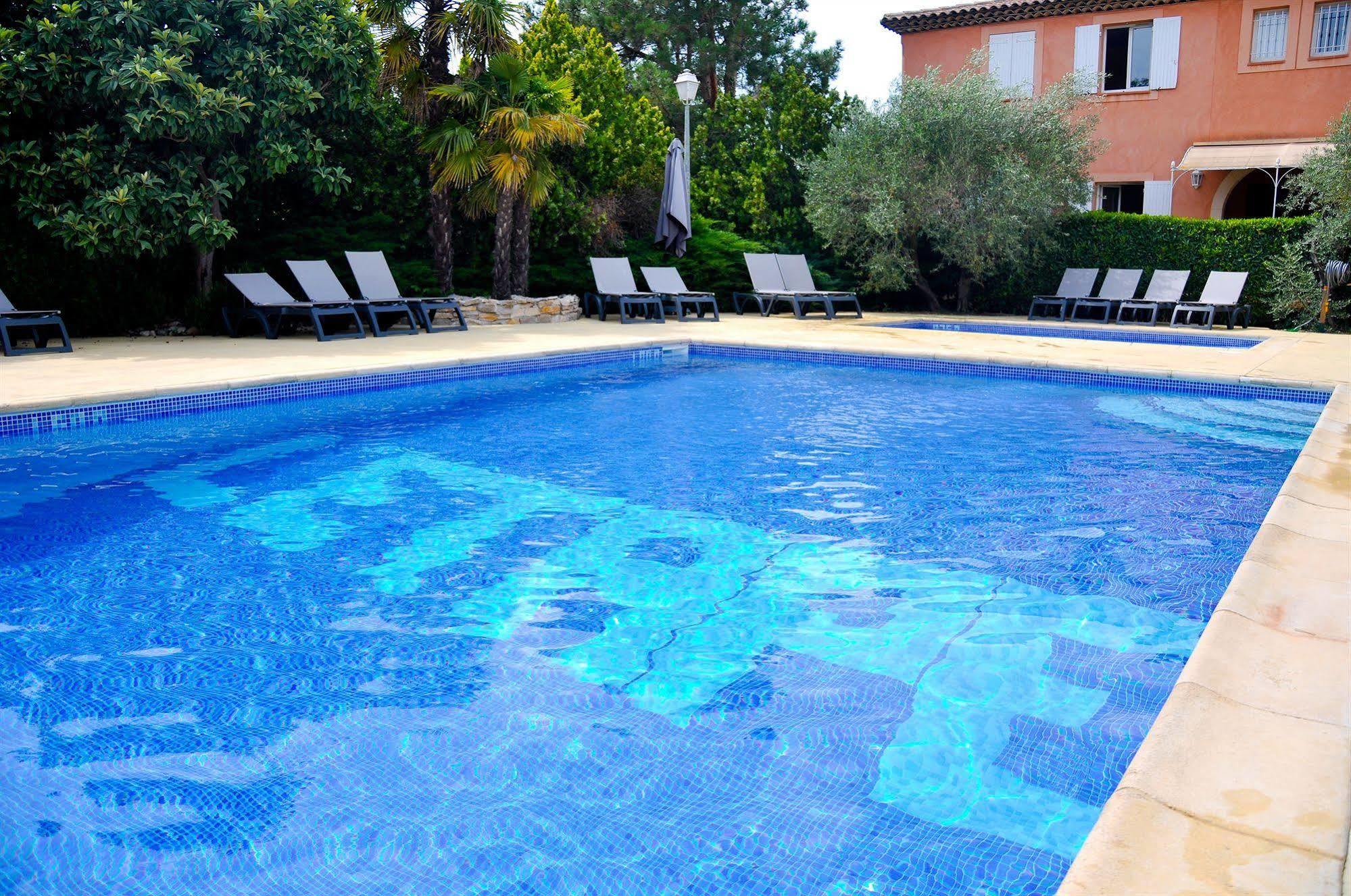 Logis Hotel & Restaurant L'Etape Bouc Bel Air - Gardanne Экстерьер фото