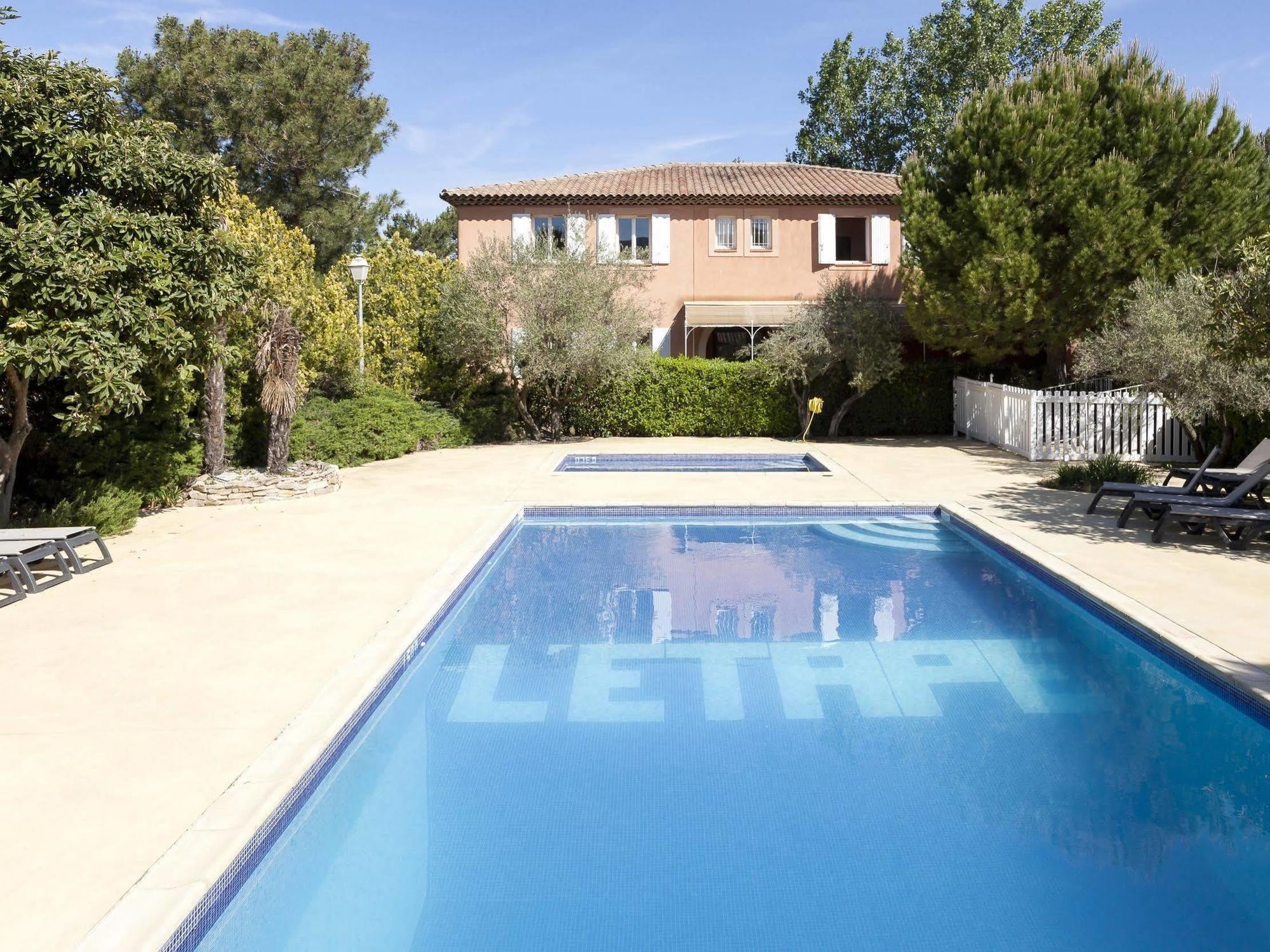 Logis Hotel & Restaurant L'Etape Bouc Bel Air - Gardanne Экстерьер фото