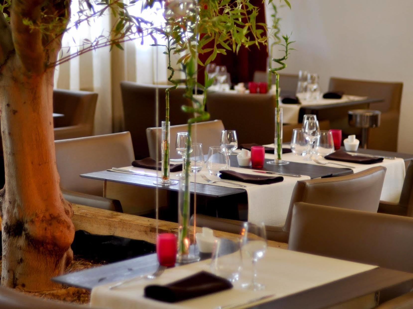 Logis Hotel & Restaurant L'Etape Bouc Bel Air - Gardanne Экстерьер фото