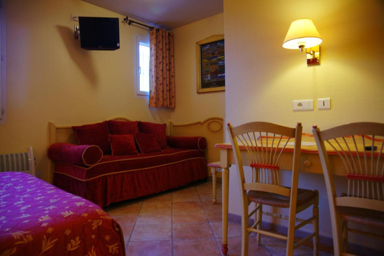 Logis Hotel & Restaurant L'Etape Bouc Bel Air - Gardanne Номер фото